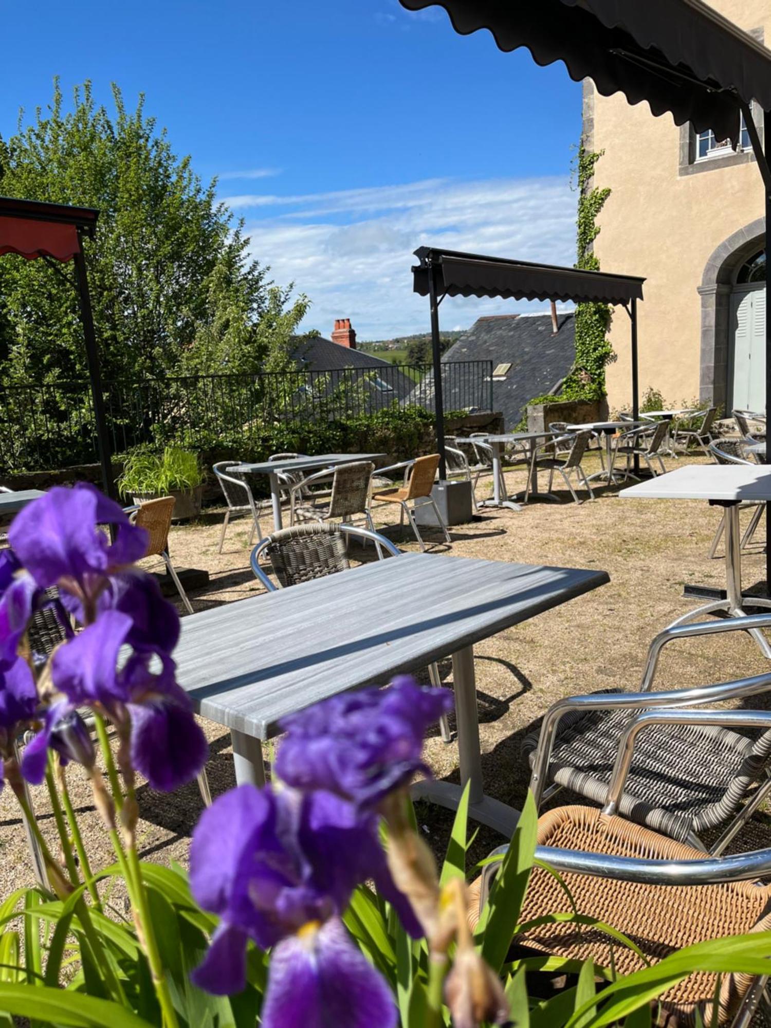 Logis Hotel Ancien Grand Seminaire Saint-Flour  Exterior photo